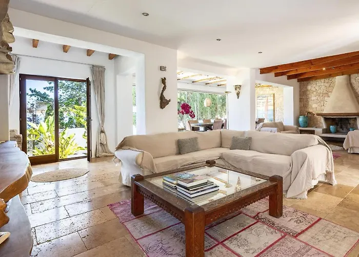 Lunablanca Santa Eularia des Riu